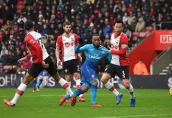 南宫电竞社区-覃海洋世界杯50米蛙泳夺冠